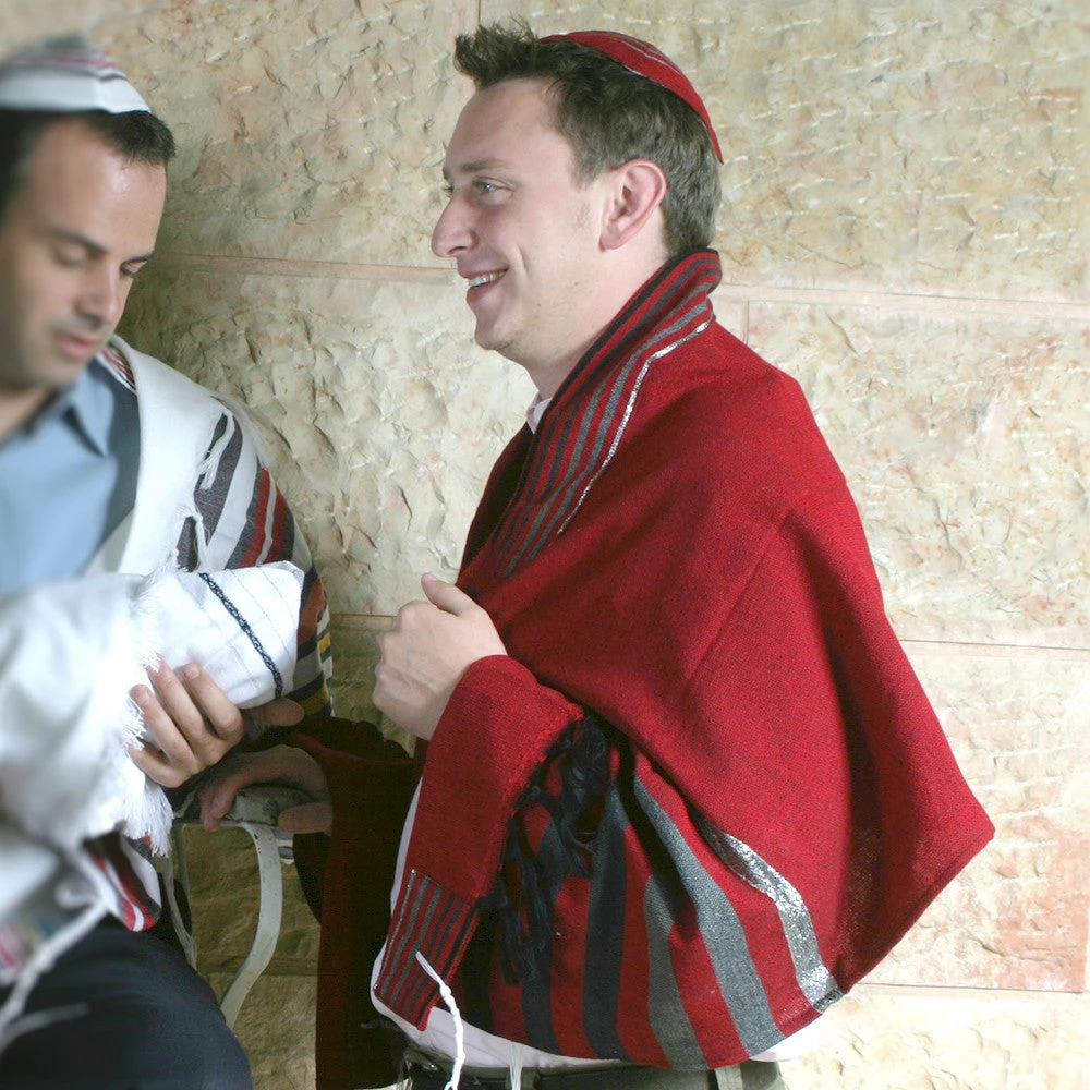 Gabrieli Tallit Gad - Wool Tallit - Grays On Red